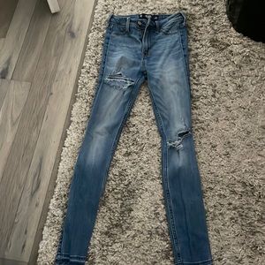 Hollister jeans